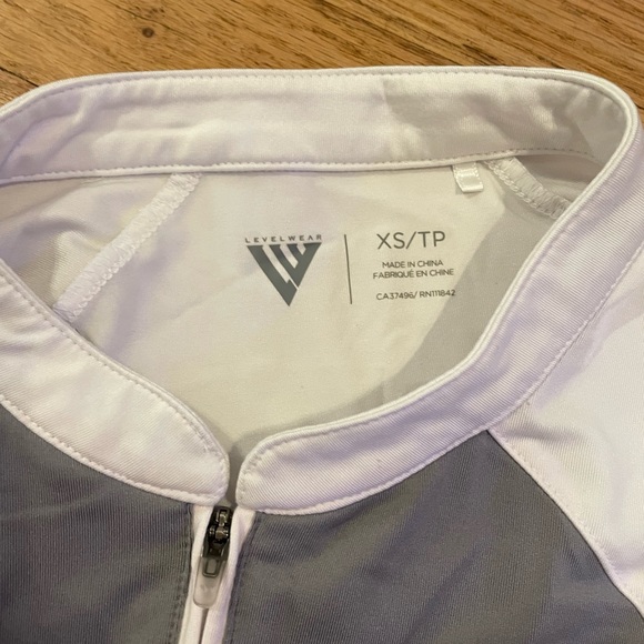 Women’s tennis/golf pullover - Picture 2 of 2